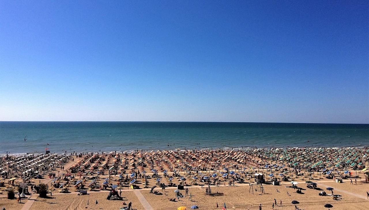 Corso - Appartamenti Bibione Exterior foto
